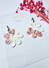 Load image into Gallery viewer, Resin Earring