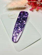 Load image into Gallery viewer, Hand poured Resin hair clips