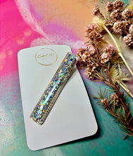 Load image into Gallery viewer, Hand poured Resin hair clips