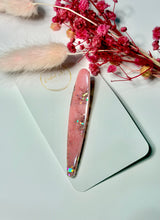 Load image into Gallery viewer, Hand poured Resin hair clips
