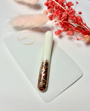 Load image into Gallery viewer, Hand poured Resin hair clips