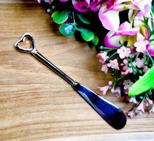Load image into Gallery viewer, Heart spreader knife